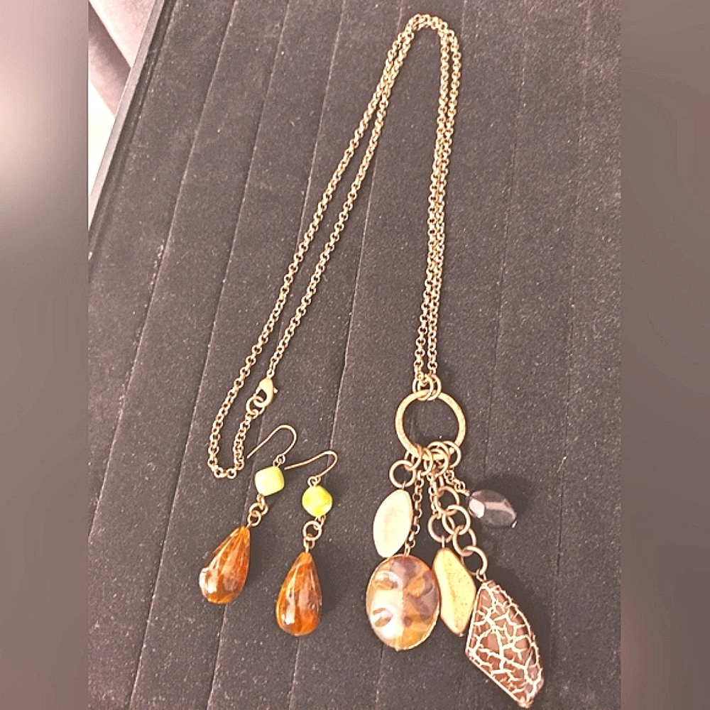 3/$10🌀Beaded Earrings &Necklace Set